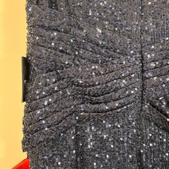 NWT Mac Duggal V-Neck Sequin Wrap Waist Gown Midnight Size 18 - Picture 11 of 15